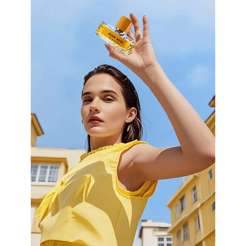 100ml Vrouwelijke Bloemige Fru - Jeans recensie en prijs